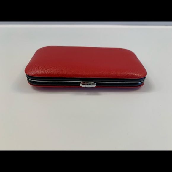 Travel Groom Set- Cherry Red Faux Leather Shell Case - NWT - Picture 5 of 8